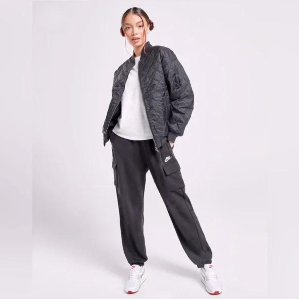 NIKE WOMENS RTW BOMBER JACKET - Picture 1 of 5